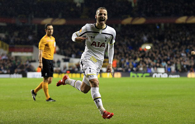 球星压哨三分把比赛送进加时