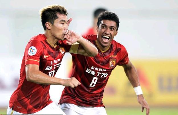 埃及球员到埃及国家队报到