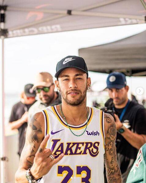 阿什利·科尔打造他心目中最完美的英超后卫（阿什利·科尔定义他心中的英超理想后卫）