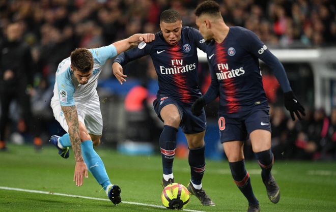 布朗：姆伯莫过去几年被低估了，大家都更关注伊万-托尼