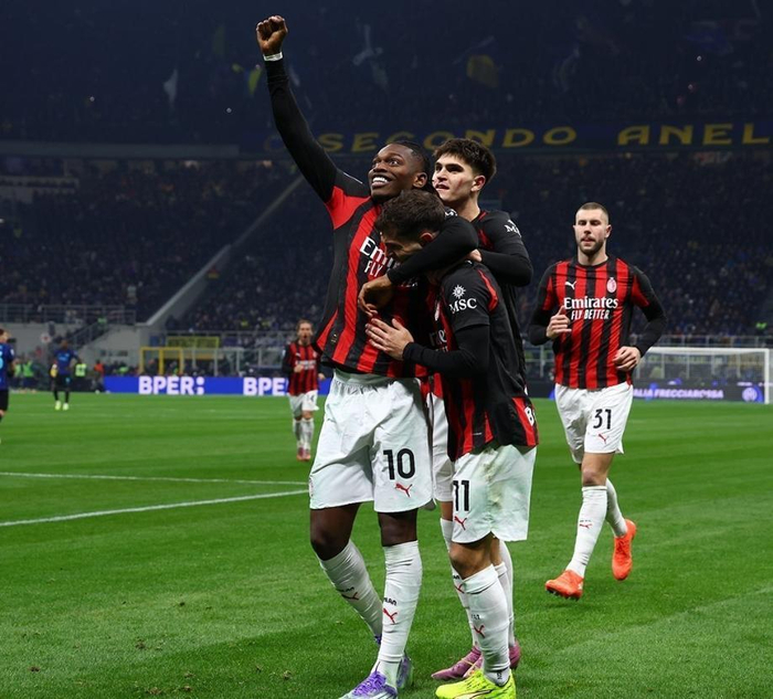 博主：内马尔膝伤手术将由曾效力海港的爱德华多医生主刀