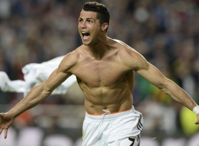 德乙前瞻：沙尔克04和帕德博恩上演榜首大战，双方仅差1分