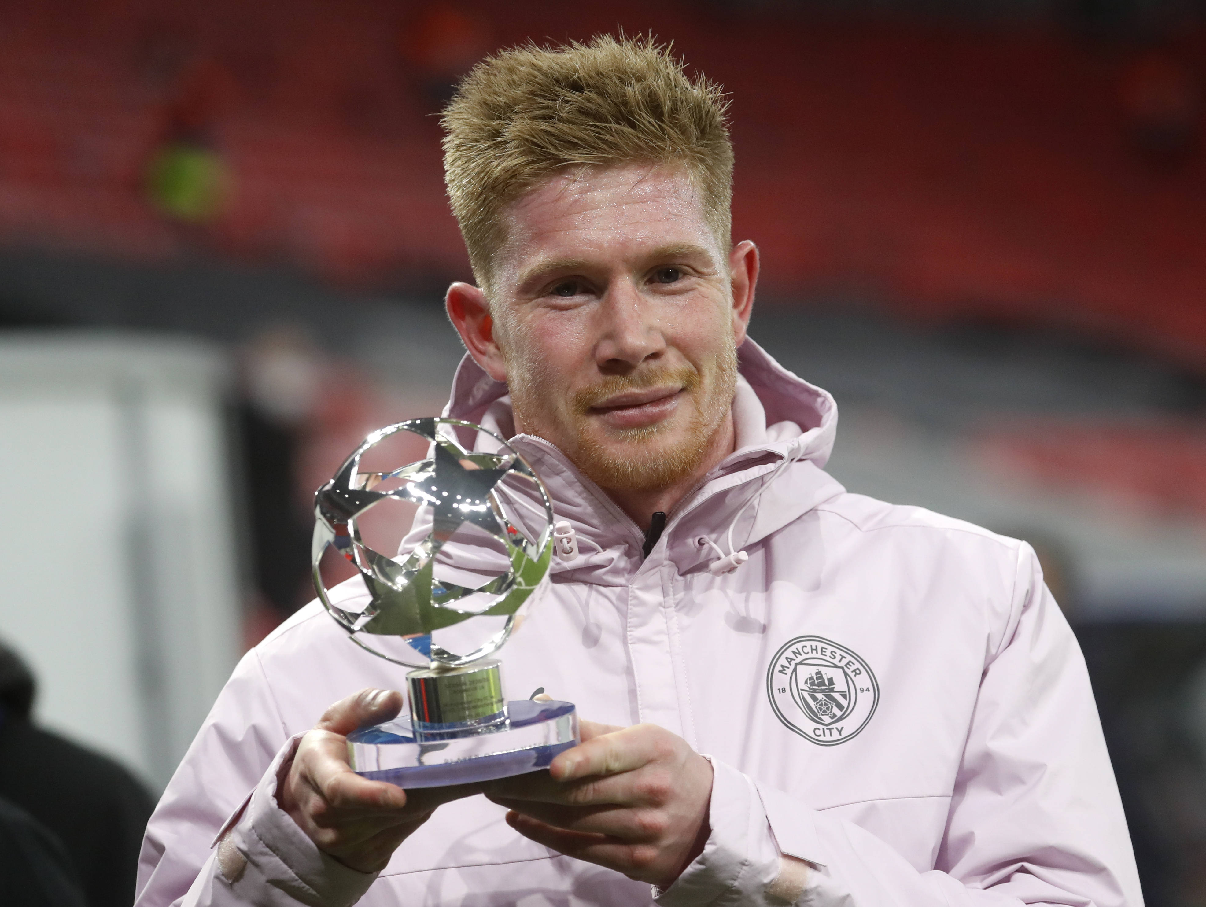 全市场报道哈列巴什维利：模板罗伯逊，皇萨与利物浦在关注他