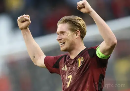 卡佩罗：卡拉菲奥里很像拉莫斯，我希望看到他在国家队踢后腰