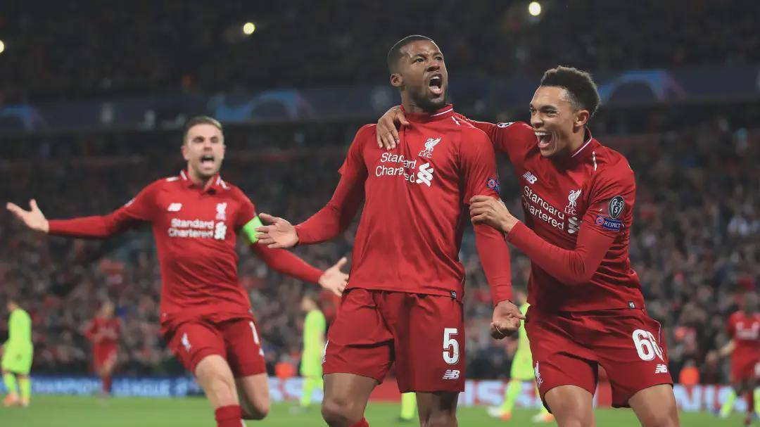 于根伟考察收官战主场场地：前些天草皮一直在开地暖加紧养护